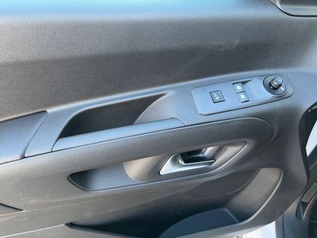 Fiat Doblo Cargo KaWa L1 1.5l/HOLZ-VERKLEI/RADIO 