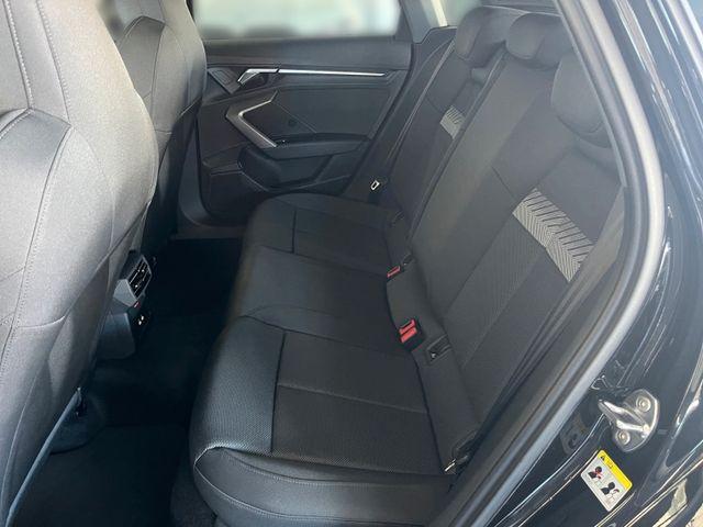 Audi A3 Sportback 1.5 TFSI S-Line/LED/SHZ/NAV/ACC/ 