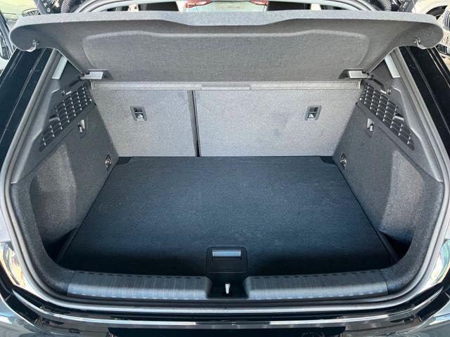 Audi A3 Sportback 1.5 TFSI S-Line/LED/SHZ/NAV/ACC/ 