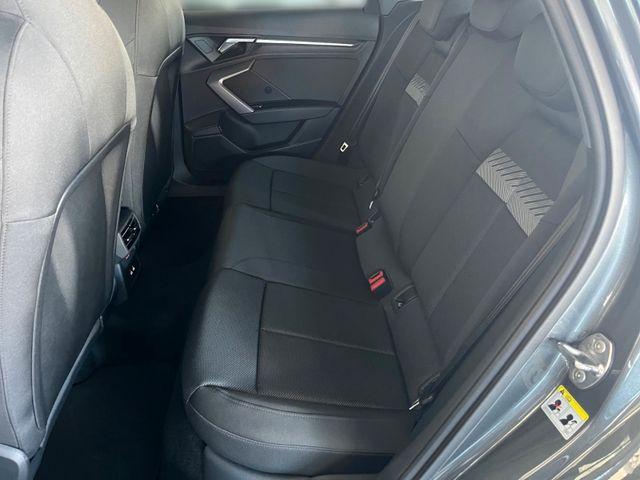 Audi A3 Sportback 1.5 TFSI S-Line/LED/SHZ/NAV/ACC/ 