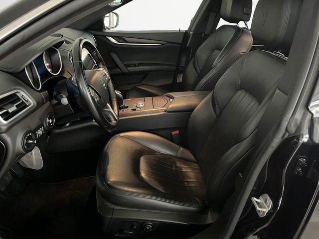 Maserati Ghibli 3.0 V6 Q4/NAV/SHZ/RFK/LEDER 