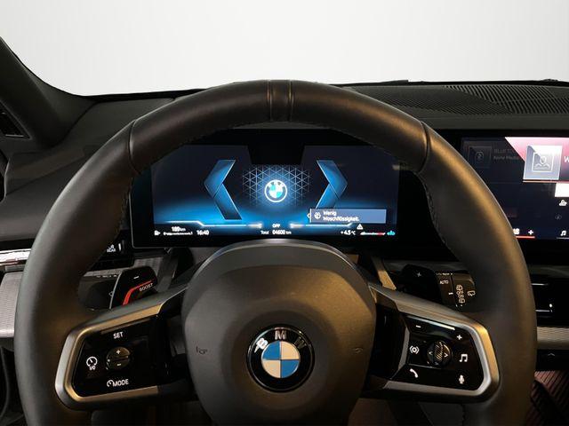 BMW 5er Touring d xDrive M SPORT/AHK/PANO-DA/H&K/ 