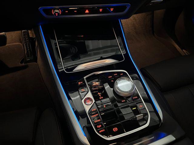 BMW X5 xDrive 40i M-SPORT PRO/AHK/PANO/7-SITZ/VOLL 