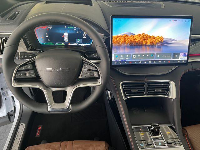 BYD Seal U DM-i Design AWD /360&deg;/HUD/SHZ/PANO-DA 