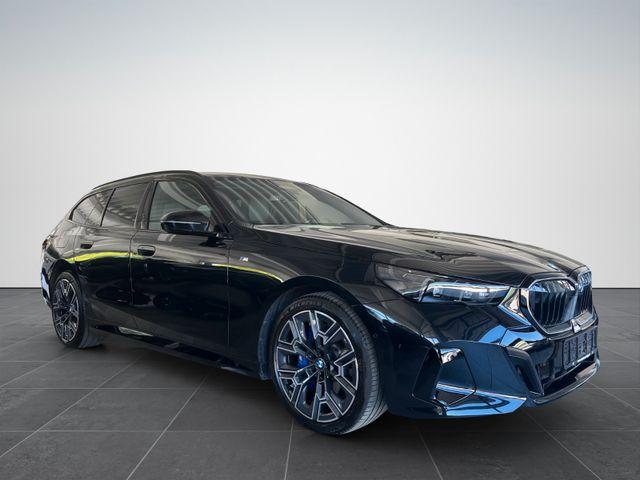 BMW 5er Touring d xDrive M SPORT PRO /AHK/PANO/STHZG/ 