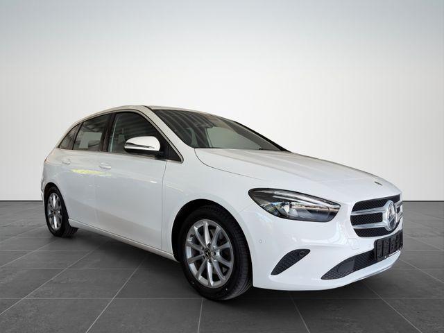 Mercedes-Benz GLB B 220 4Matic Progressive /AHK/SHZ/LED/ 