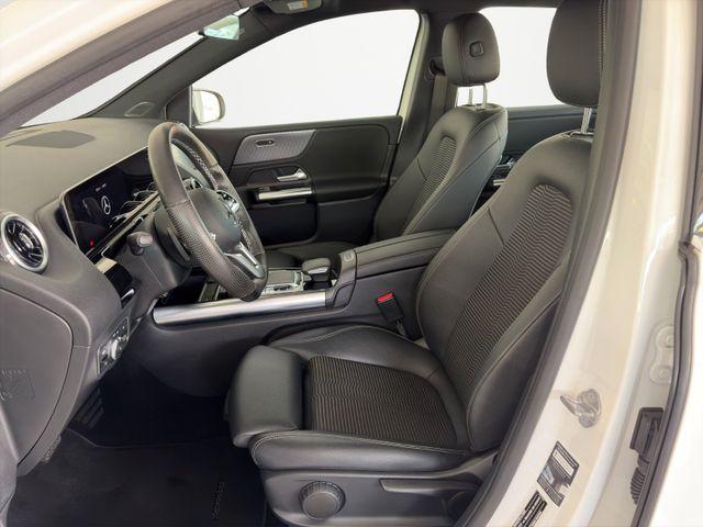 Mercedes-Benz GLB B 220 4Matic Progressive /AHK/SHZ/LED/ 
