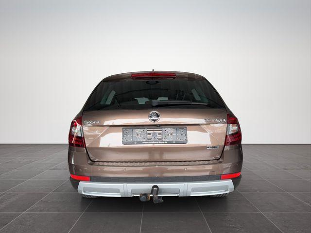 Skoda Octavia Combi 2.0 TDI Scout 4x4 /AHK/LED/ 