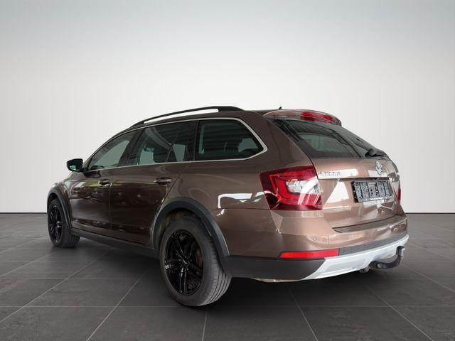 Skoda Octavia Combi 2.0 TDI Scout 4x4 /AHK/LED/ 