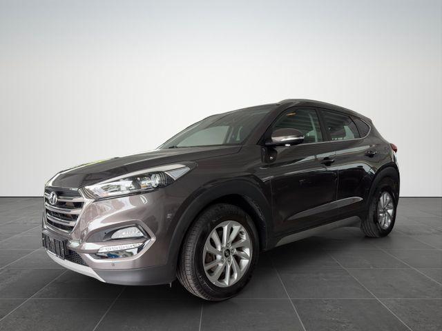 Hyundai TUCSON - 1.6 Advantage AT 4WD /