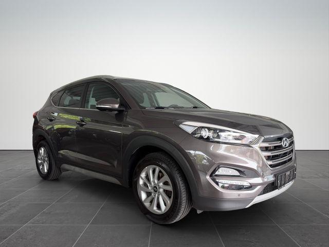 Hyundai TUCSON 1.6 Advantage AT 4WD / 