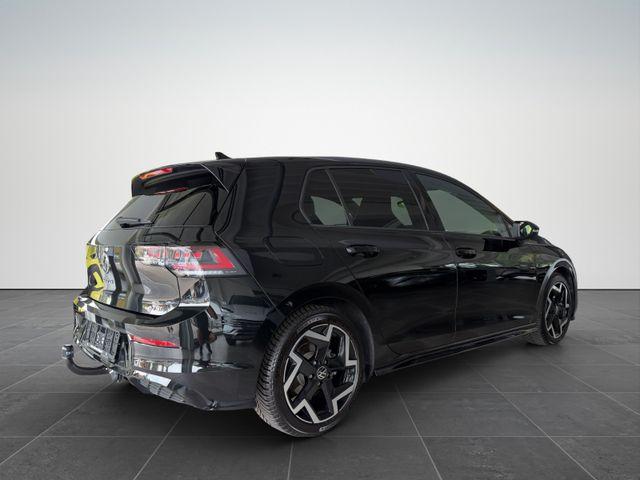 Volkswagen Golf VIII Lim. 1.5 eTSI 110 kW R-Line /AHK/LED-M 