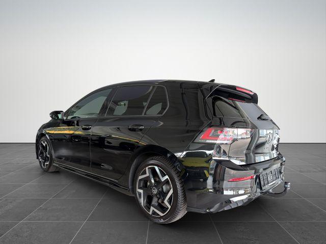 Volkswagen Golf VIII Lim. 1.5 eTSI 110 kW R-Line /AHK/LED-M 