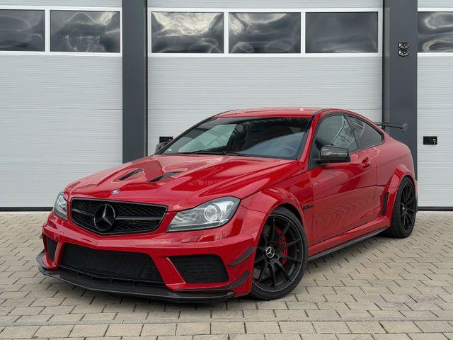 Mercedes-Benz C-Klasse - C 63 AMG Black Series|Track and Performance Pack