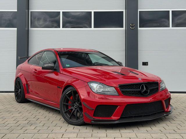 Mercedes-Benz C-Klasse C 63 AMG Black Series|Track and Performance Pack 