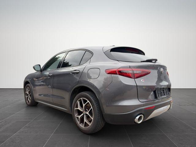 Alfa Romeo Stelvio 2.0 Super Q4/NAVI/RFK/19Z/SOFORT 