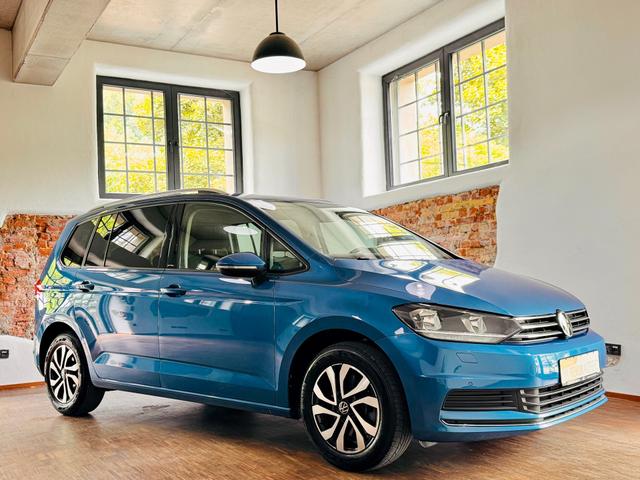 Volkswagen Touran 1.5 TSI Active DSG 7-Sitze Navi AppConn. 