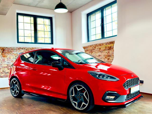 Ford Fiesta ST MaxtonDesign LED Kamera B&O KeyFree 