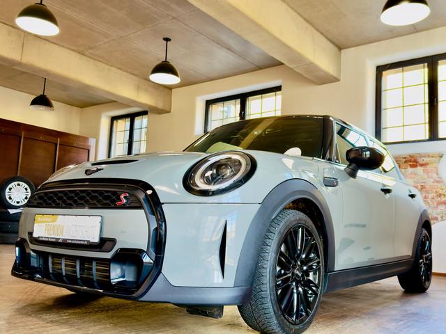 MINI Cooper S Autom. Classic Trim Kamera LED Sitzheiz 
