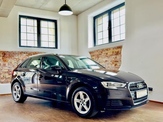 Audi A3 Sportback 30 TFSI Xenon PDC Sitzh Climatronic 