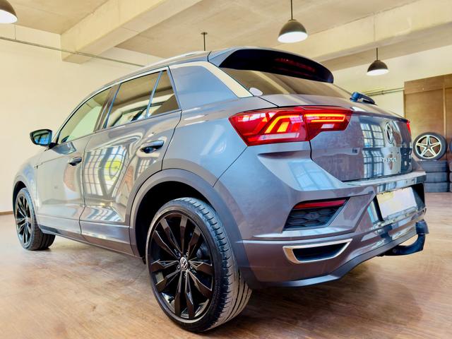 Volkswagen T-Roc 1.5 TSI DSG Sport R-Line LED Pano AHK Kam 