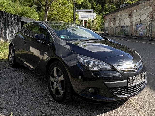 Opel Astra GTC - J 1.4 Turbo