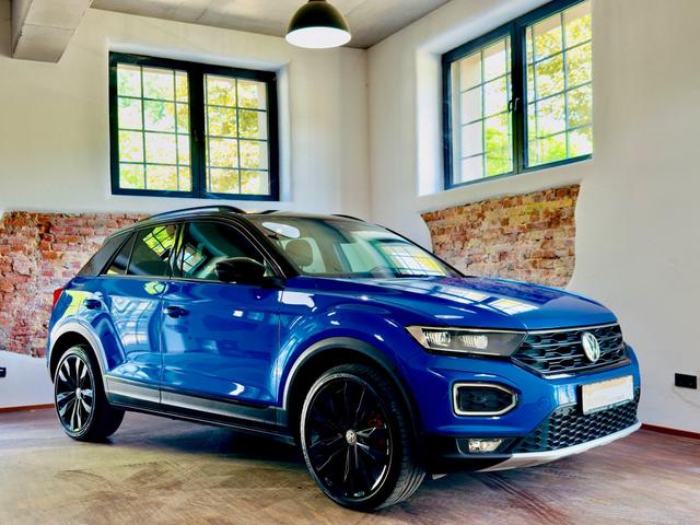 Volkswagen T-Roc 1.5 TSI Sport BlackStyle LED Kamera ACC 