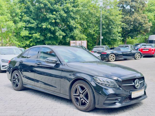 Mercedes-Benz C-Klasse C 300 AMG Line HuD Pano LED Kamera Widescreen 