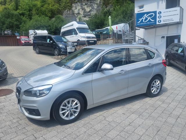 BMW 2er Active Tourer 218 i Advantage PDC NAVI SITZHEIZUNG KLIMA 