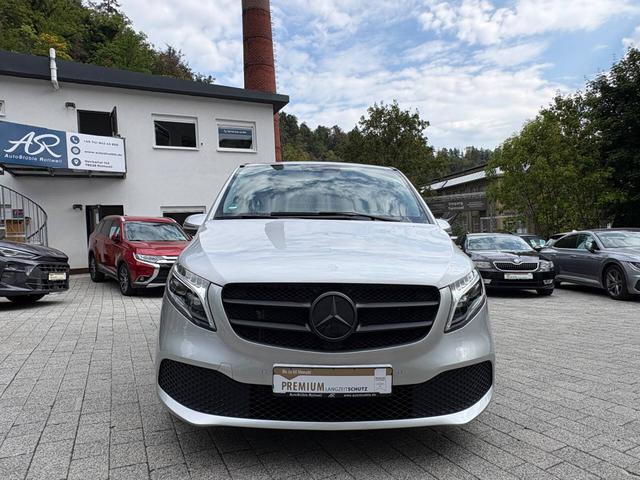 Mercedes-Benz V-Klasse V 220 d lang AHK LED 8-SITZE NAVI TIEFERLEGUNG 