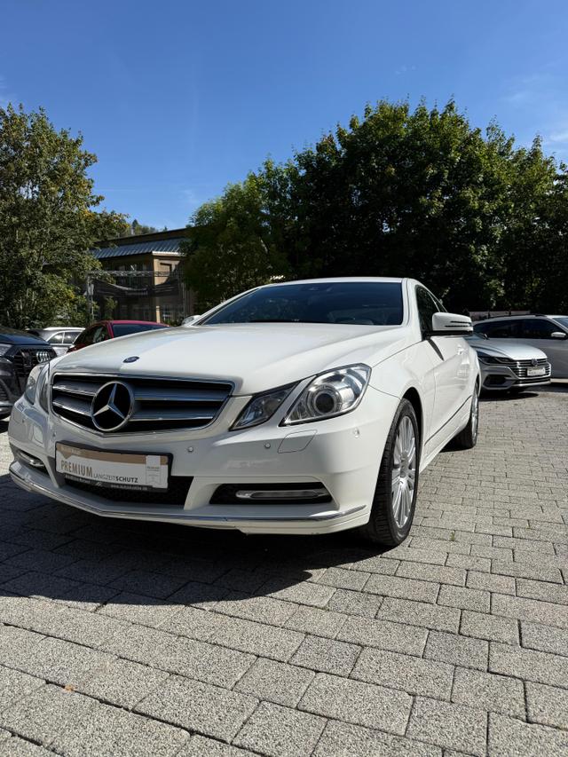 Mercedes-Benz E-Klasse Coup&eacute; E 250 CGI Avantgarde NAVI GRA KLIMA SITZHEIZUNG 