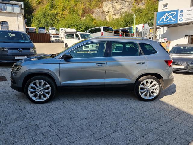 Skoda Karoq 2.0 TDI 4x4 Style AHK LED KAMERA STANDHEIZ 