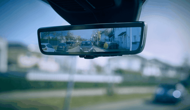Smarter Rückspiegel für Ford-Nutzfahrzeuge