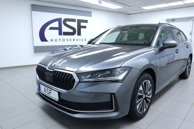 Skoda Superb Combi - Selection #ACC #Navi #Sitzheizung hi #Winter-P. #Klima 3-Zonen