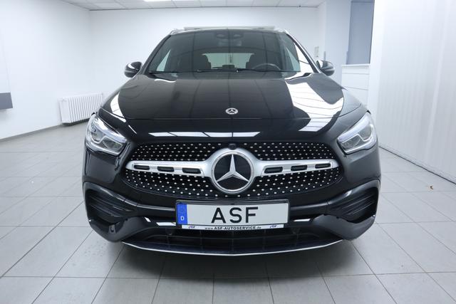 Mercedes-Benz GLA AMG Line 4Matic #Schiebedach #Toter-Winkel #Kamera hi #Schaltwippen 