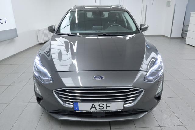 Ford Focus Turnier Titanium #el. Heckklappe #LED-Scheinwerfer #ACC #Toter-Winkel-Assist. #Winter-P. #Schaltwippen 