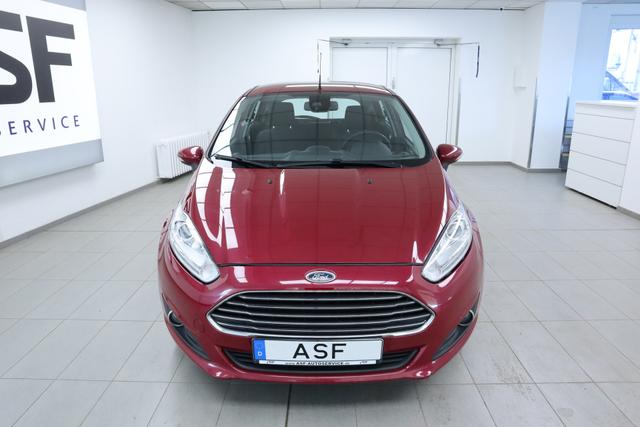 Ford Fiesta Titanium #Klima #PDC #Fronstscheibe heizbar #Tempomat #Ambiente Beleuchtung 