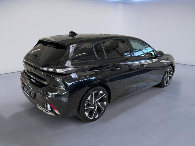 Peugeot / 308 / Schwarz / / / 308 Hybrid 180 Allure Pack mit Winterpack