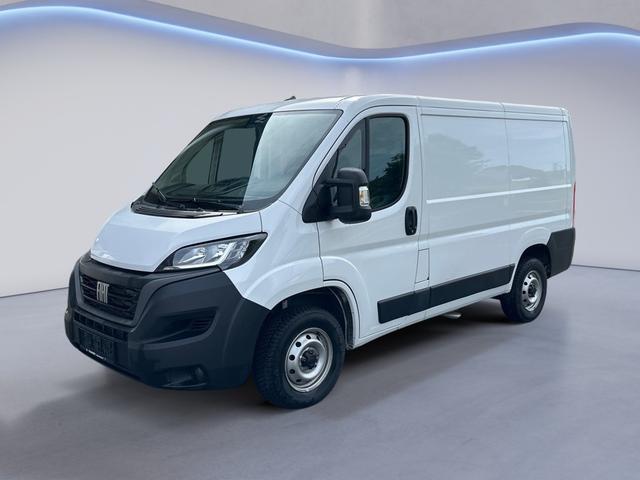Fiat / Ducato / Weiß / / / Ducato 28 120 Multijet L1H1 mit Technopaket