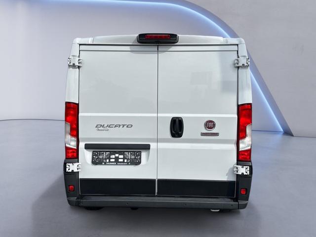 Fiat / Ducato / Weiß / / / Ducato 28 120 Multijet L1H1 mit Technopaket