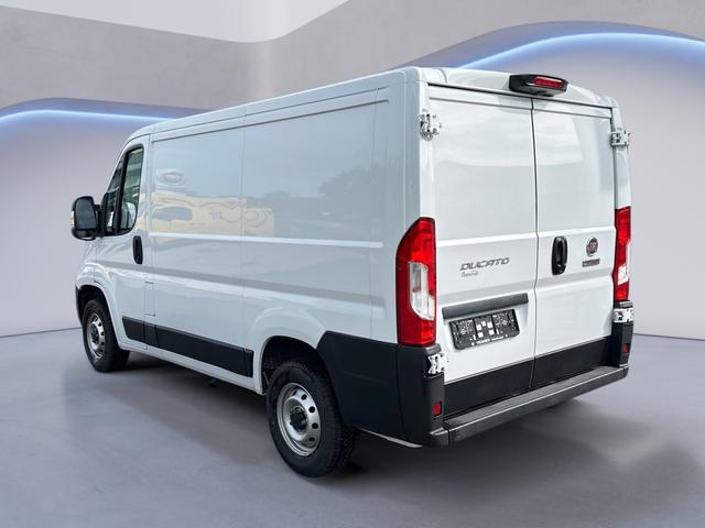 Fiat / Ducato / Weiß / / / Ducato 28 120 Multijet L1H1 mit Technopaket