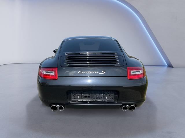 Porsche / 911 / Schwarz / / / 911 Carrera S 3.8