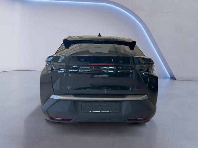 Peugeot / 3008 / Schwarz / / / 3008 1.2 Hybrid 136 GT mit 360 Grad Kamera
