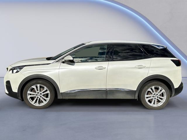 Peugeot 3008 - 1.5 BlueHDi 130 Allure mit Heck und Frontkamera