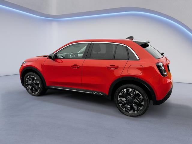 Fiat 600e La Prima mit voller Ausstattung 