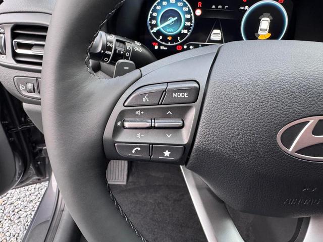 Hyundai i30 Kombi Family Automatik Smart Paket 