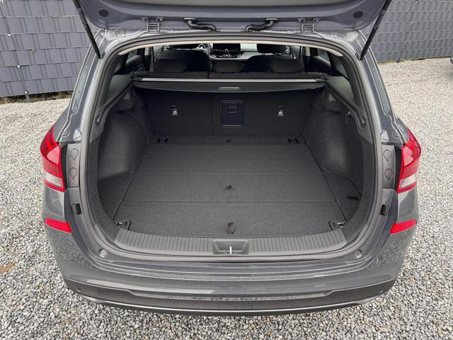 Hyundai i30 Kombi Family Automatik Smart Paket 