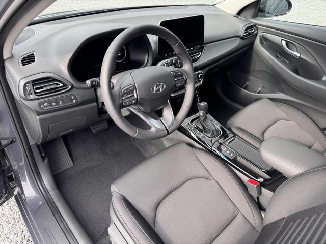 Hyundai i30 HB Family Automatik 