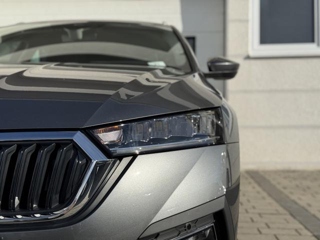 Skoda Octavia Combi Style 1.5 TSI e-TEC DSG AHK+Kamera+Privacy! 