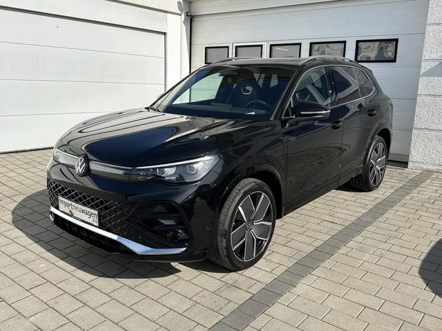 Volkswagen Tiguan R-Line 1.5 eHybrid PANO+HUD+AHK+EasyOpen! 